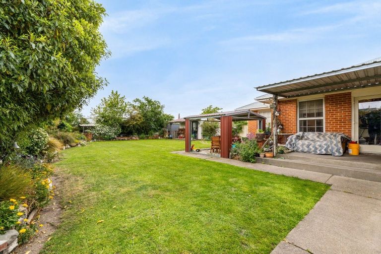 Photo of property in 5 Douglas Road, Amberley, 7410