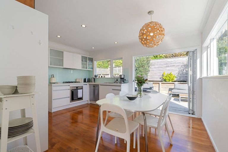 Photo of property in 74 Kano Street, Karori, Wellington, 6012