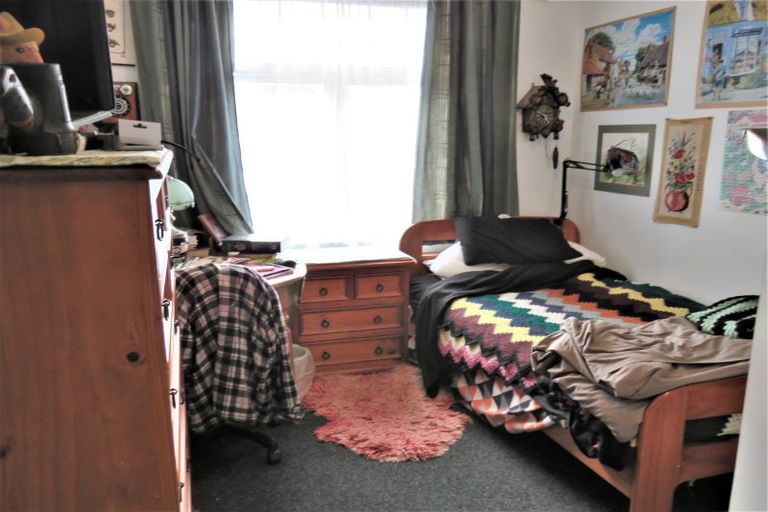 Photo of property in 73 Orawia Road, Tuatapere, 9620