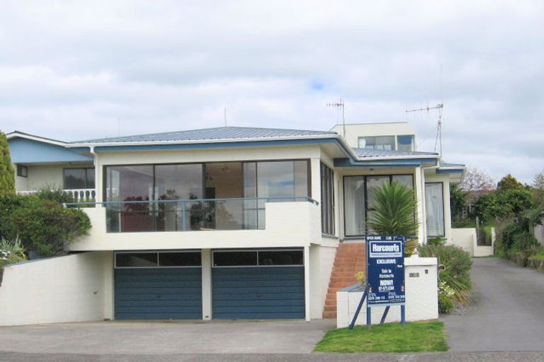 Photo of property in 130a Oceanview Road, Mount Maunganui, 3116