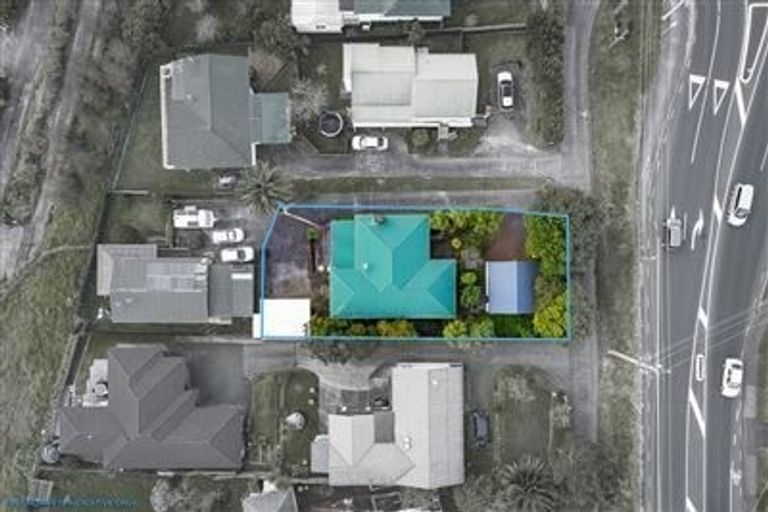 Photo of property in 450 Don Buck Road, Massey, Auckland, 0614