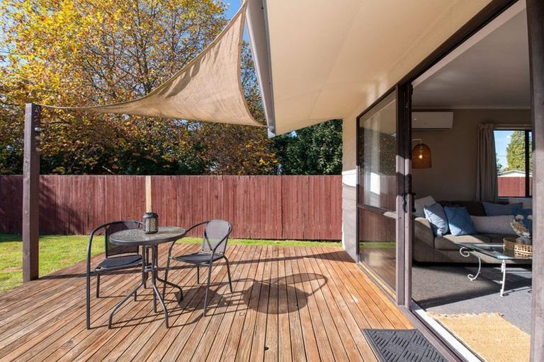 Photo of property in 9b Mount View Drive, Mangakakahi, Rotorua, 3015