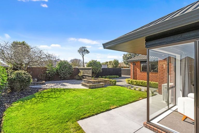 Photo of property in 78 Regency Crescent, Redwood, Christchurch, 8051