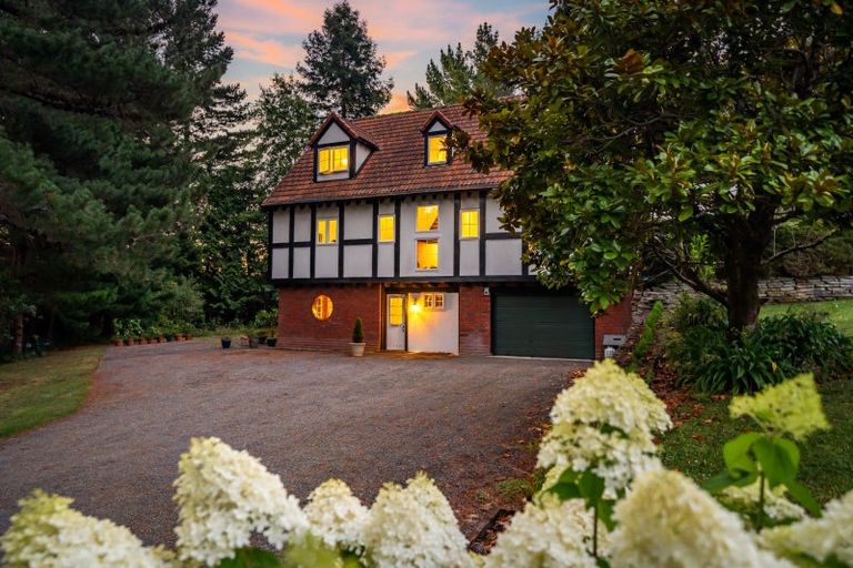 Photo of property in 91 Katherine Mansfield Drive, Whitemans Valley, Upper Hutt, 5371