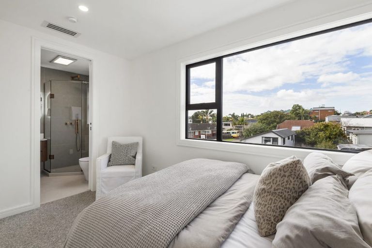 Photo of property in 16c Egremont Street, Belmont, Auckland, 0622