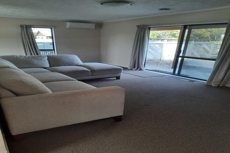 Photo of property in 59 Benmore Avenue, Cloverlea, Palmerston North, 4412