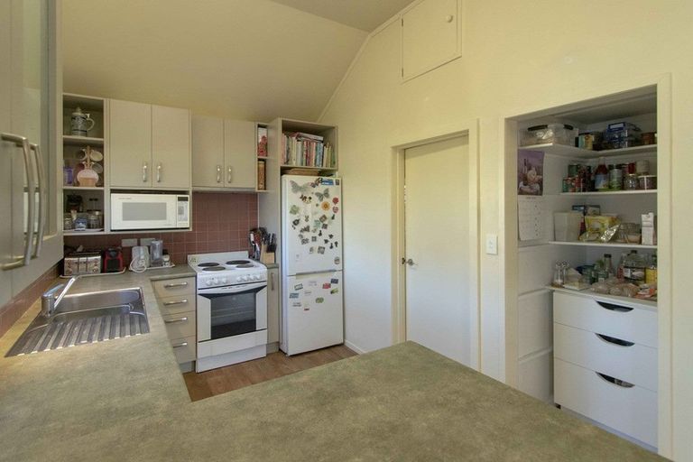 Photo of property in 9 Lamason Street, Greenmeadows, Napier, 4112