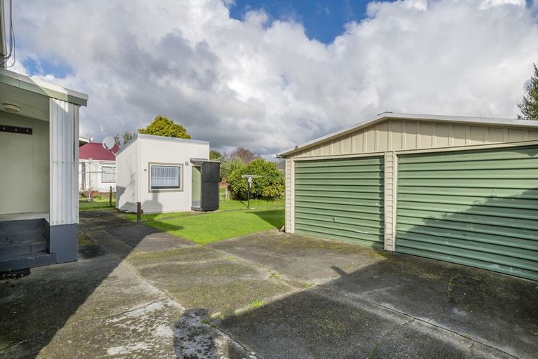 Photo of property in 19 Read Street, Levin, 5510