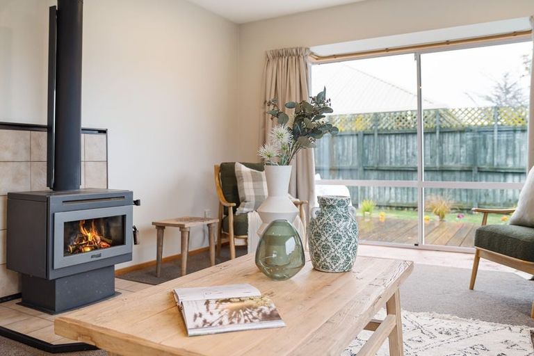 Photo of property in 189a Queenspark Drive, Parklands, Christchurch, 8083