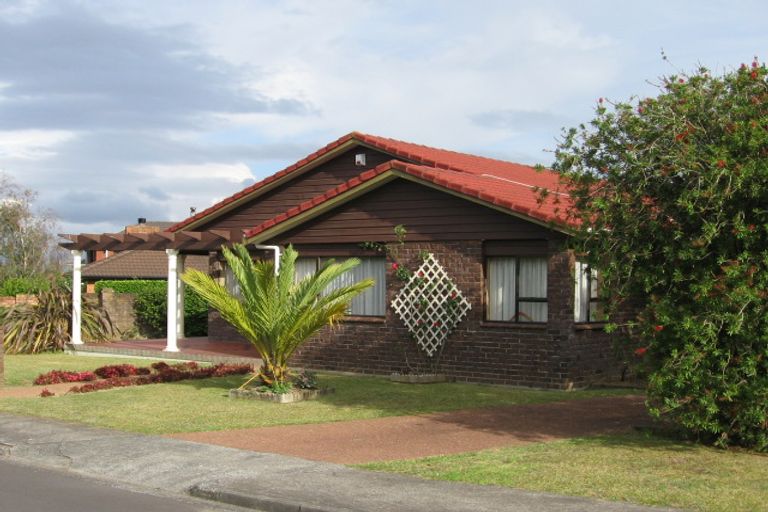 Photo of property in 14 Deanna Drive, West Harbour, Auckland, 0618