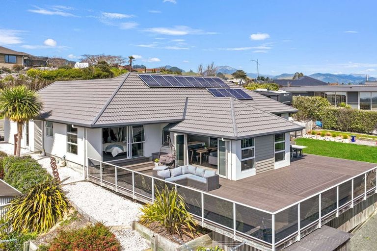 Photo of property in 26 Katania Heights, Brightwater, 7022