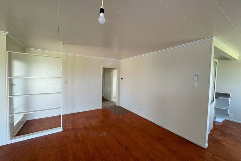 Photo of property in 5 Wroughton Crescent, Otara, Auckland, 2023