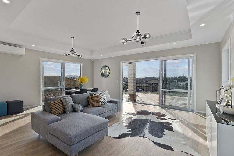 Photo of property in 28 Rose Berry Crescent, Flagstaff, Hamilton, 3210