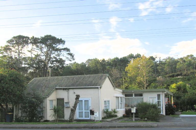 Photo of property in 337 West Coast Road, Glen Eden, Auckland, 0602