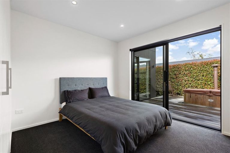 Photo of property in 99 Cashmere Bay Road, Moana, 7875