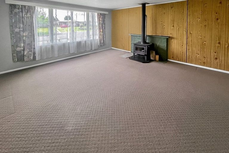 Photo of property in 2 Pateke Place, Tokoroa, 3420