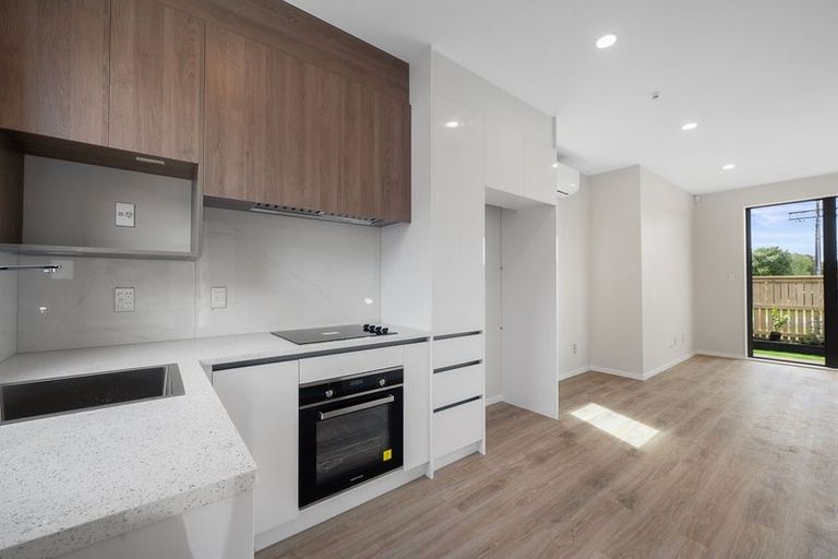 Photo of property in 4/88 Gloria Avenue, Te Atatu Peninsula, Auckland, 0610