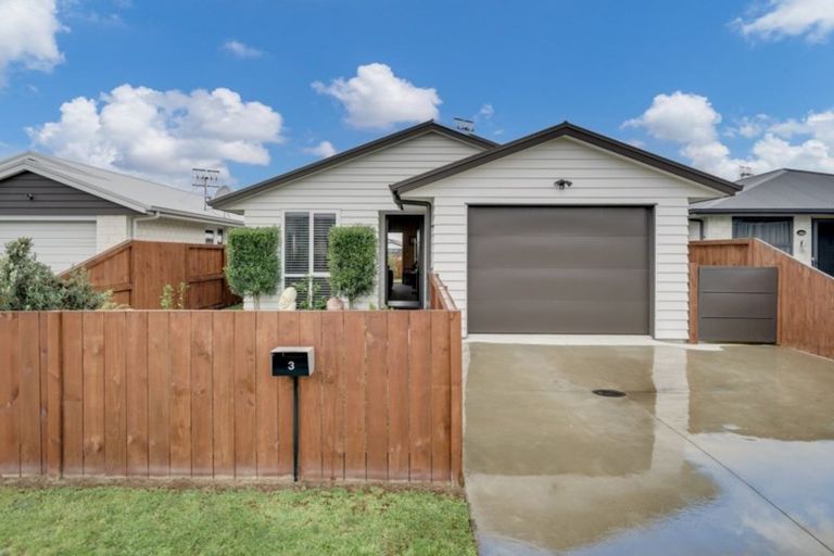 Photo of property in 3 Ponga Place, Papamoa Beach, Papamoa, 3118