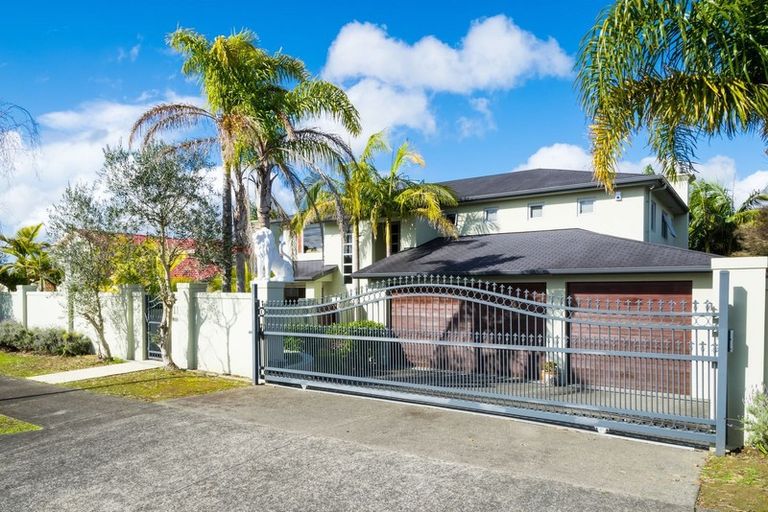 Photo of property in 11 Mistral Place, West Harbour, Auckland, 0618