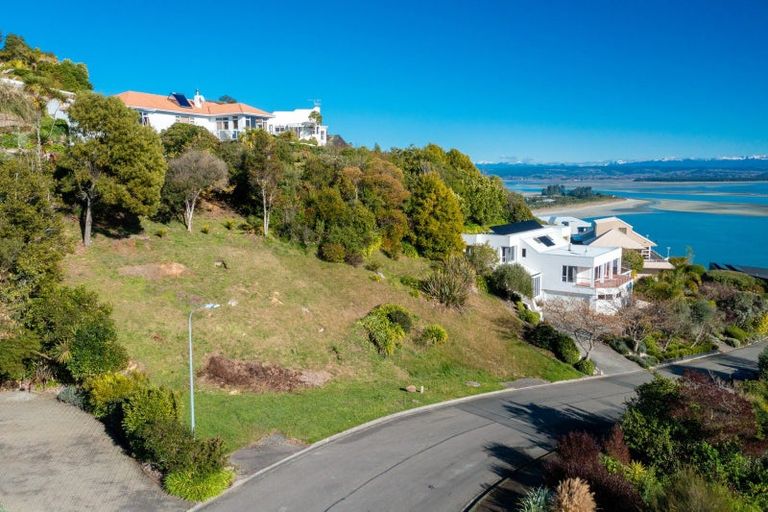 Photo of property in 52 The Cliffs, Britannia Heights, Nelson, 7010