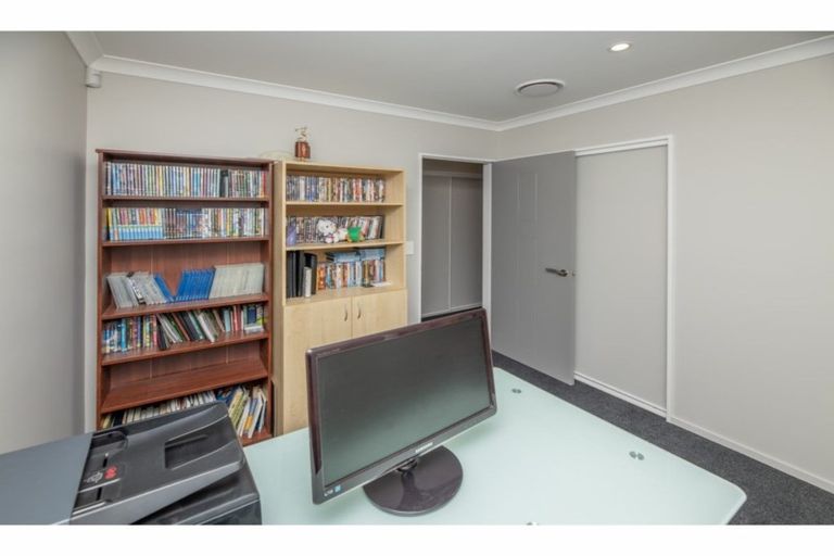 Photo of property in 22 Hassall Street, Rangiora, 7400