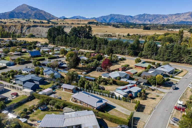 Photo of property in 14 Wairau Road, Albert Town, Wanaka, 9305