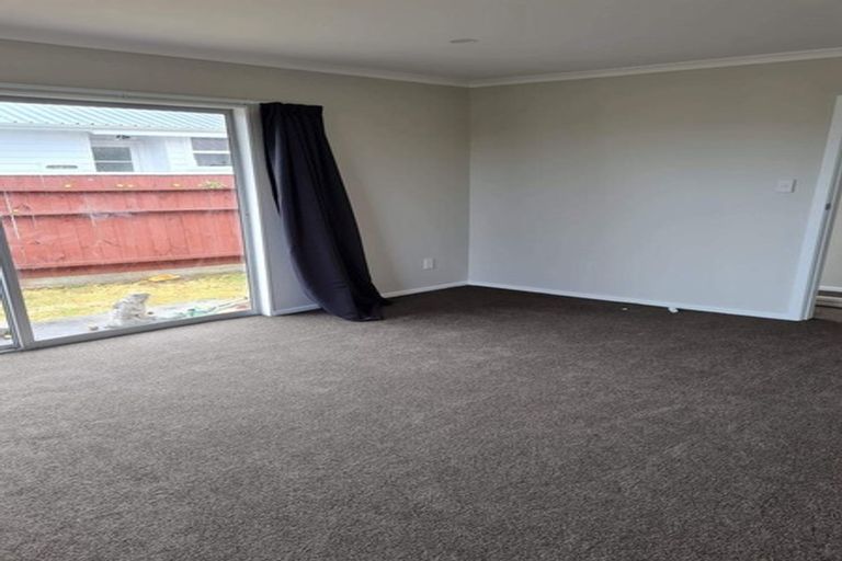 Photo of property in 20 Shanly Street, Brown Owl, Upper Hutt, 5018