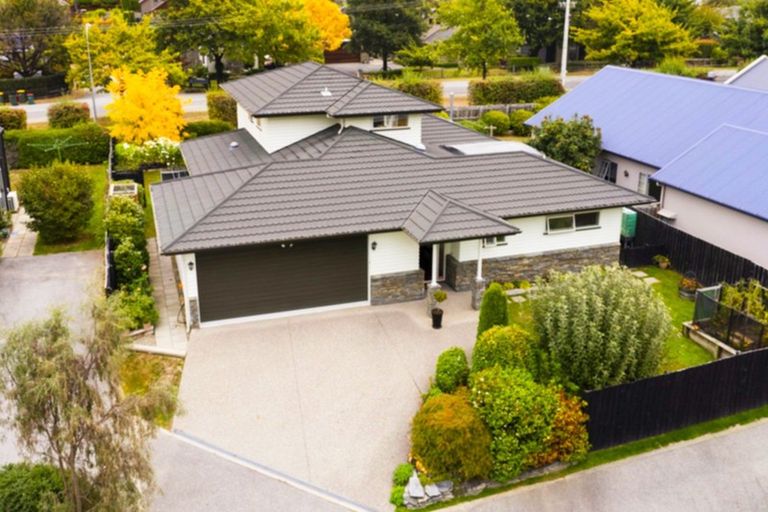 Photo of property in 7 Innes Place, Arrowtown, 9302