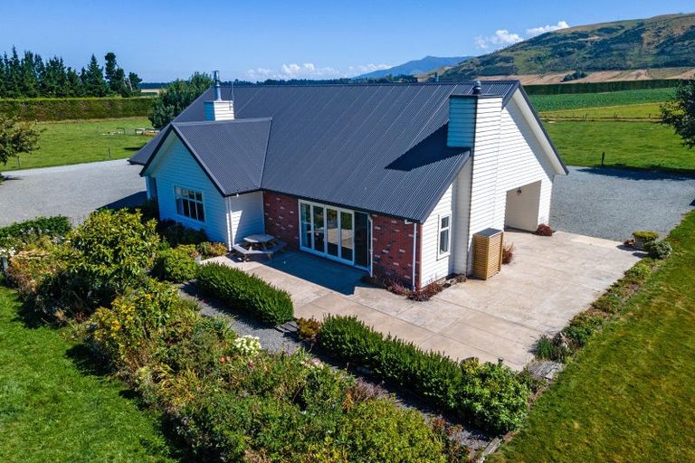 Photo of property in 61 Hekeao Road, Surrey Hills, Ashburton, 7778