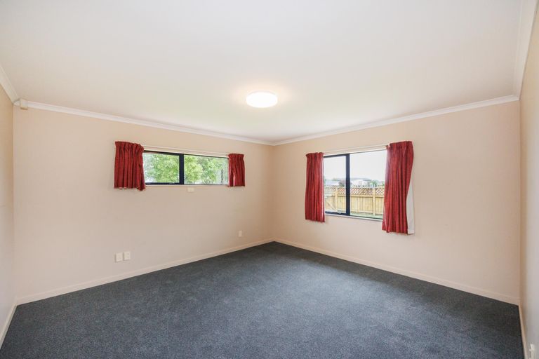Photo of property in 27 Parnell Heights Drive, Kelvin Grove, Palmerston North, 4414