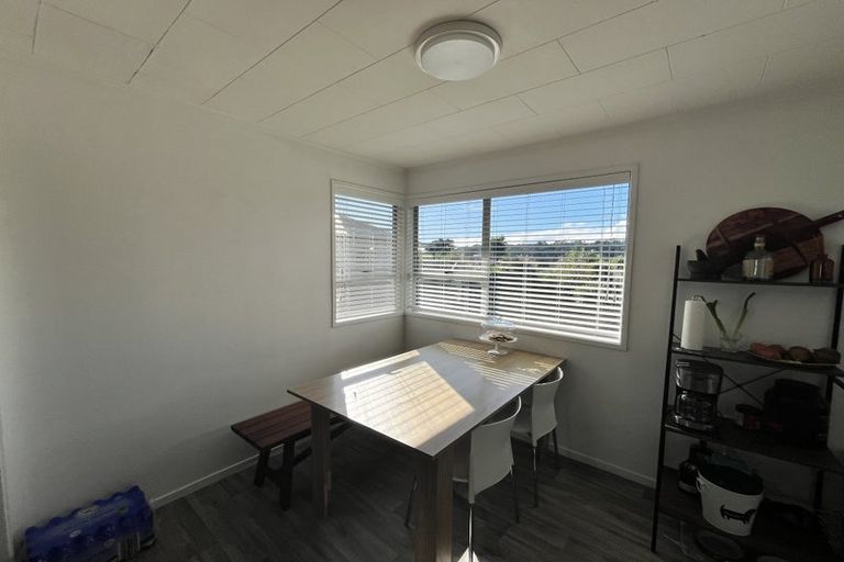 Photo of property in 10 Aquarius Avenue, Glen Eden, Auckland, 0602