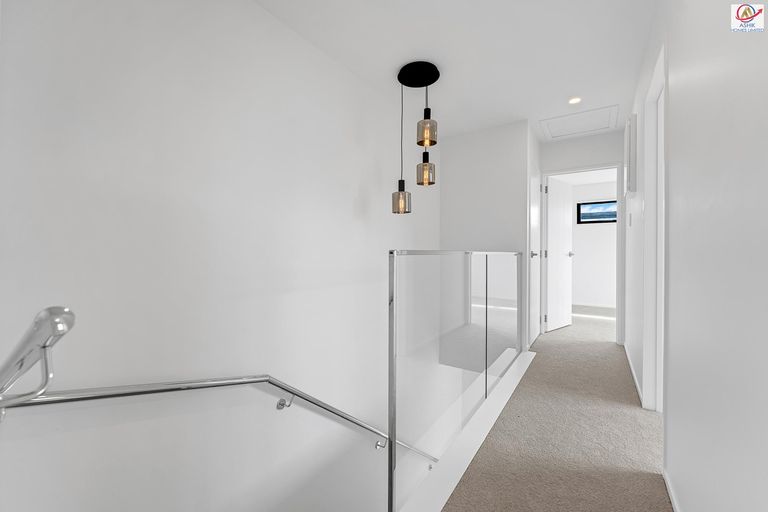 Photo of property in 26a Cape Road, Mangere, Auckland, 2022