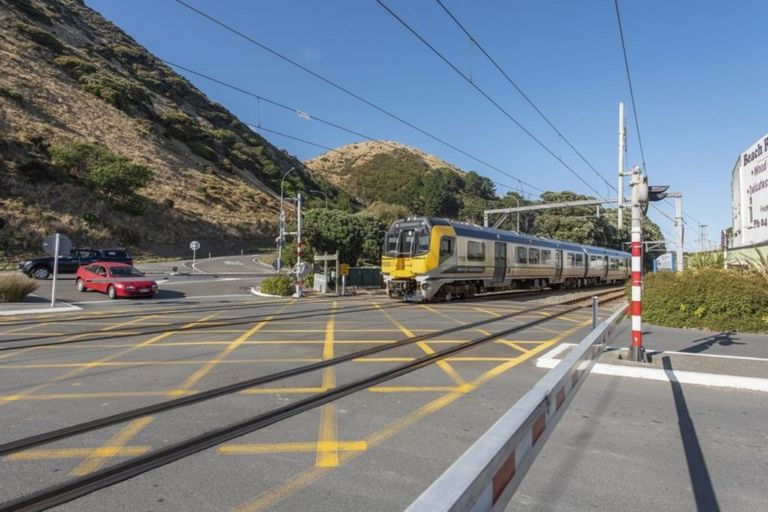 Photo of property in 1 Wellington Road, Paekakariki, 5034