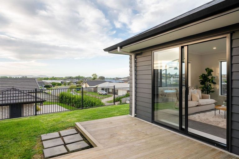 Photo of property in 24 Drower Glen, Flagstaff, Hamilton, 3210