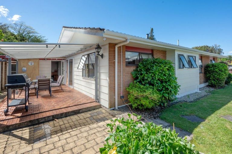 Photo of property in 8b Westbrook Place, Pomare, Rotorua, 3015