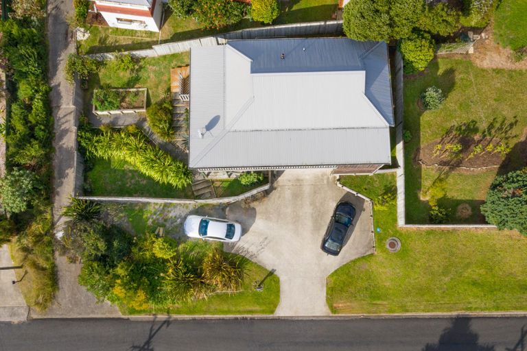 Photo of property in 61a Lorenzen Bay Road, Raglan, 3225