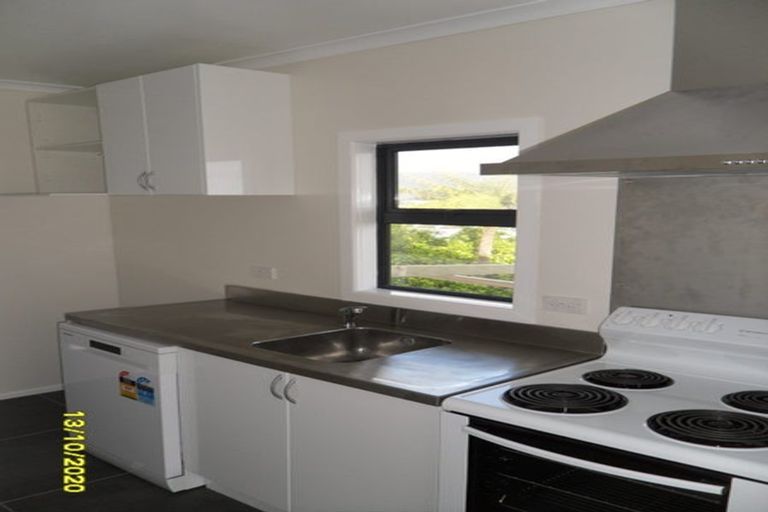 Photo of property in 4 London Road, Korokoro, Lower Hutt, 5012