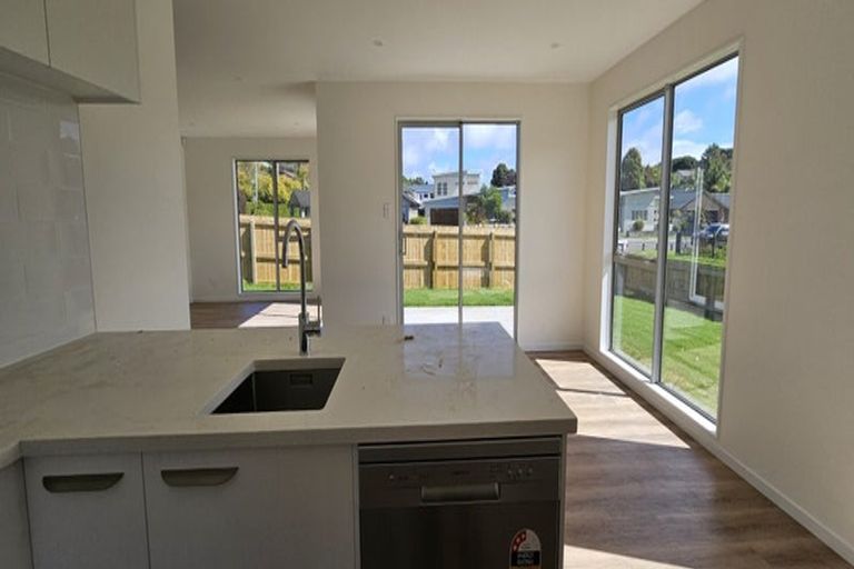 Photo of property in 6 Belgium Road, Pukekohe, 2120