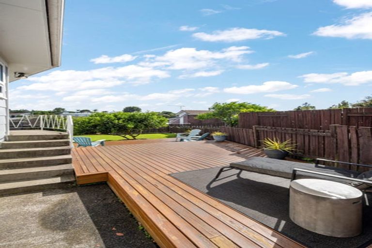 Photo of property in 7 Beechdale Crescent, Pakuranga Heights, Auckland, 2010