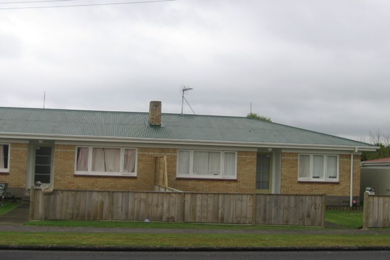 Photo of property in 1/3 Onslow Road, Papakura, 2110