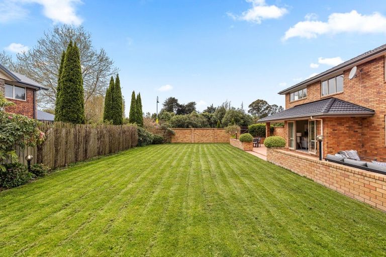 Photo of property in 64 Willowview Drive, Redwood, Christchurch, 8051