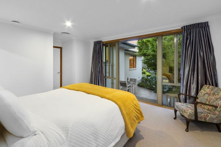 Photo of property in 11 Greers Road, Ilam, Christchurch, 8041