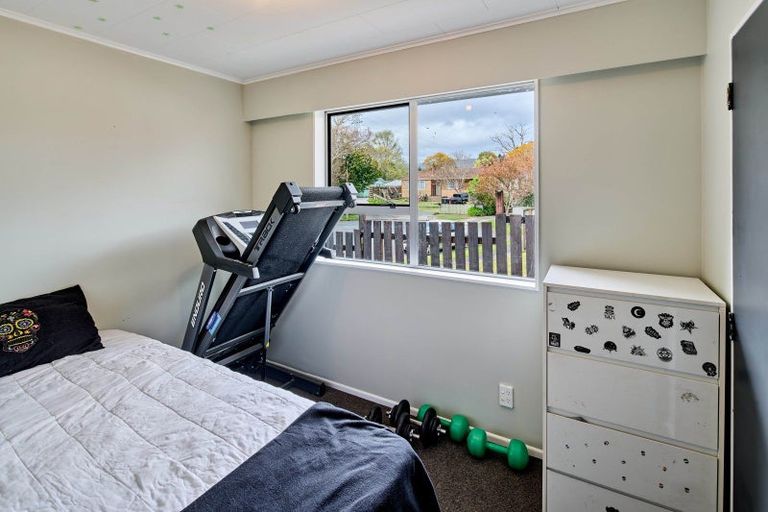 Photo of property in 14 Indiana Grove, Totara Park, Upper Hutt, 5018