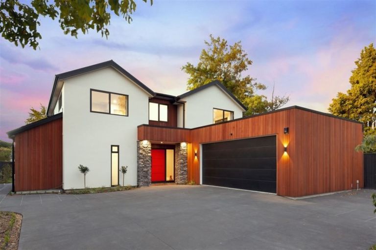 Photo of property in 117 Glandovey Road, Strowan, Christchurch, 8052