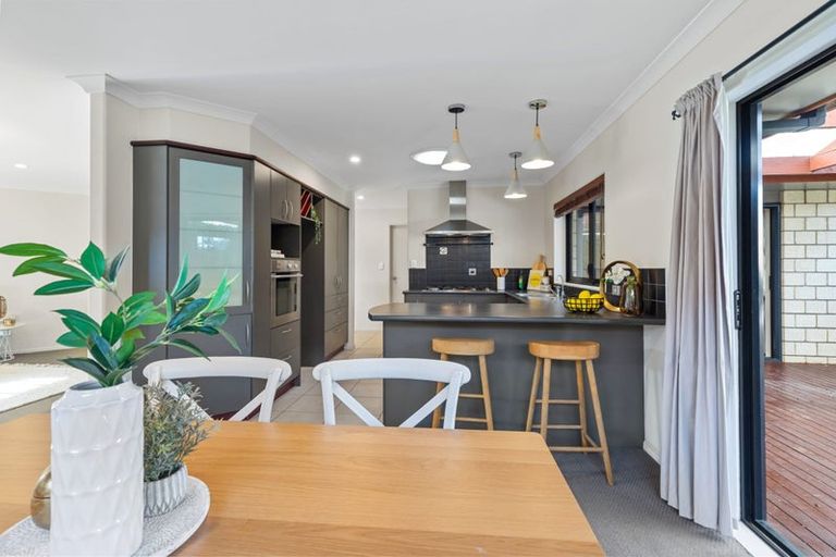 Photo of property in 5 Satori Key, Papamoa Beach, Papamoa, 3118