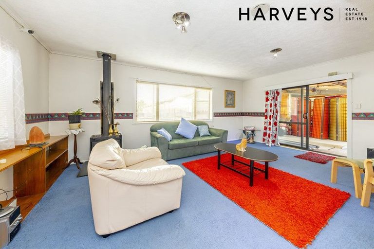 Photo of property in 44 Sturdee Road, Manurewa, Auckland, 2102