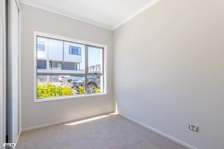 Photo of property in 9 Weta Road, Hobsonville, Auckland, 0616
