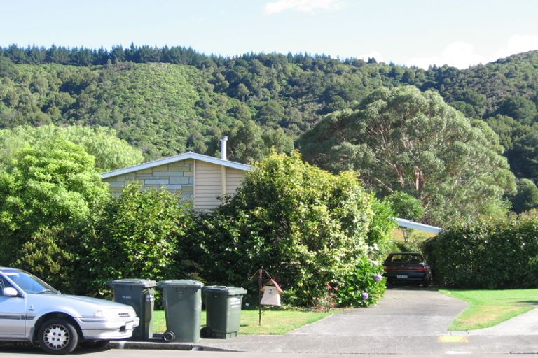 Photo of property in 9 Ruapae Grove, Trentham, Upper Hutt, 5018