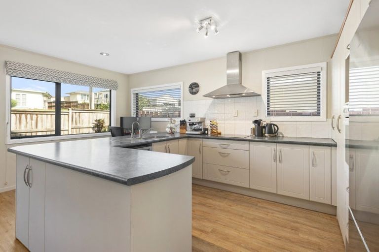 Photo of property in 95 Sherwood Street, Bellevue, Tauranga, 3110