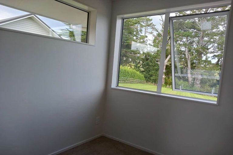 Photo of property in 73d Oraha Road, Kumeu, 0892